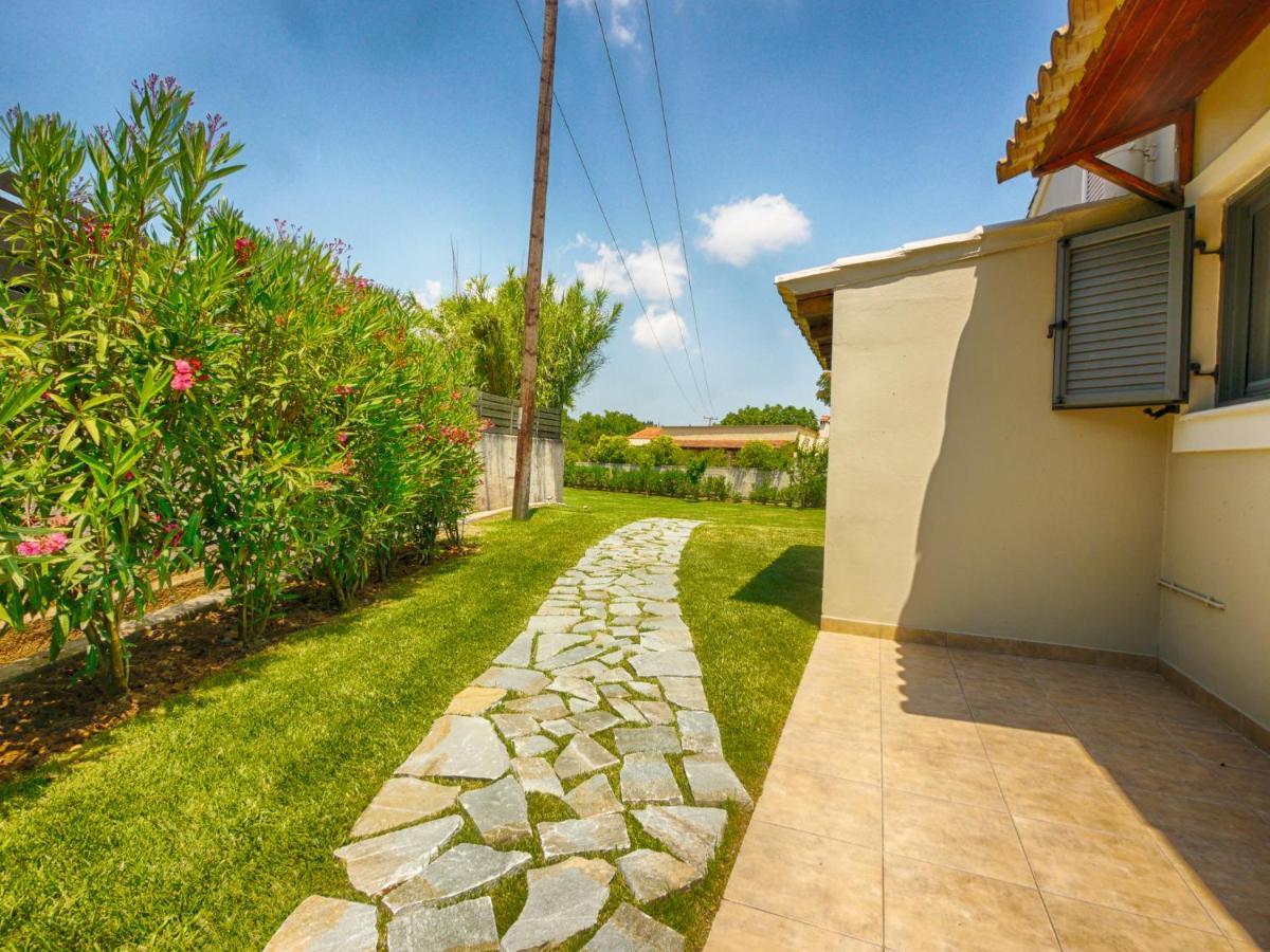 Cozy Family Friendly Apartment With Large Garden Close To Beaches - Dirella Kynopiastai Bagian luar foto