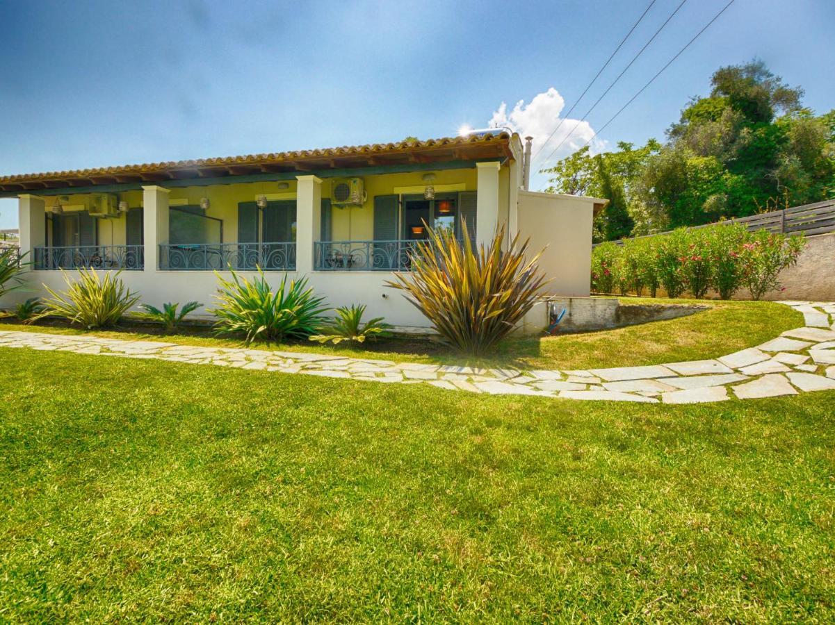 Cozy Family Friendly Apartment With Large Garden Close To Beaches - Dirella Kynopiastai Bagian luar foto