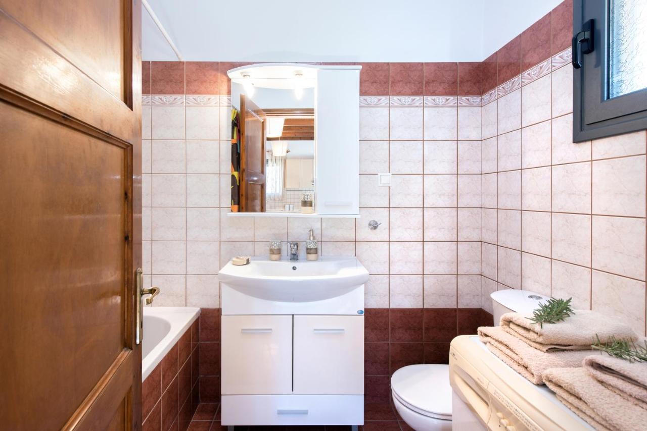 Cozy Family Friendly Apartment With Large Garden Close To Beaches - Dirella Kynopiastai Bagian luar foto